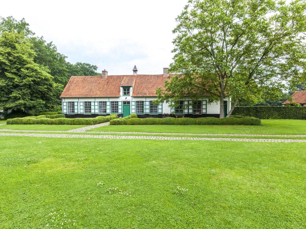 Beautiful Farmhouse In Beernem With Big Garden Extérieur photo